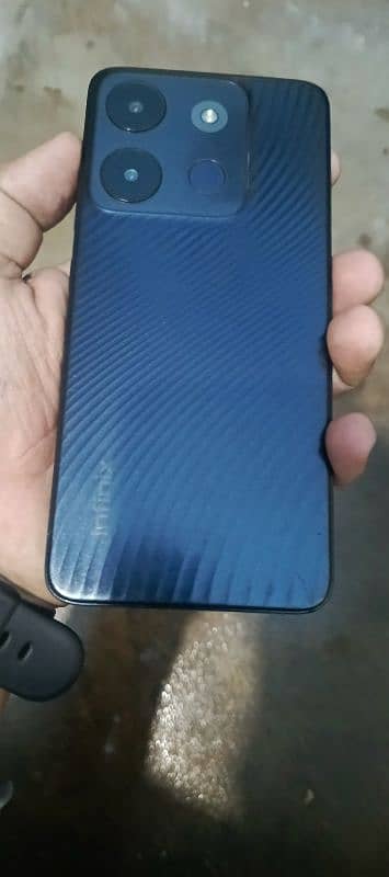 Infinix smart 7.4+3 gb ram.  64 gb rom 3