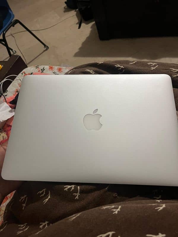 apple MacBook air 2017/2018 4