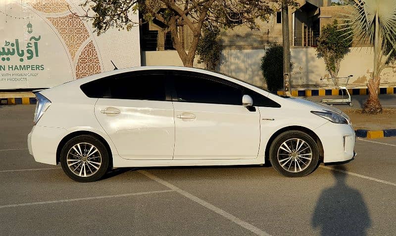 Toyota Prius 2013 register 2016 b2b original 2