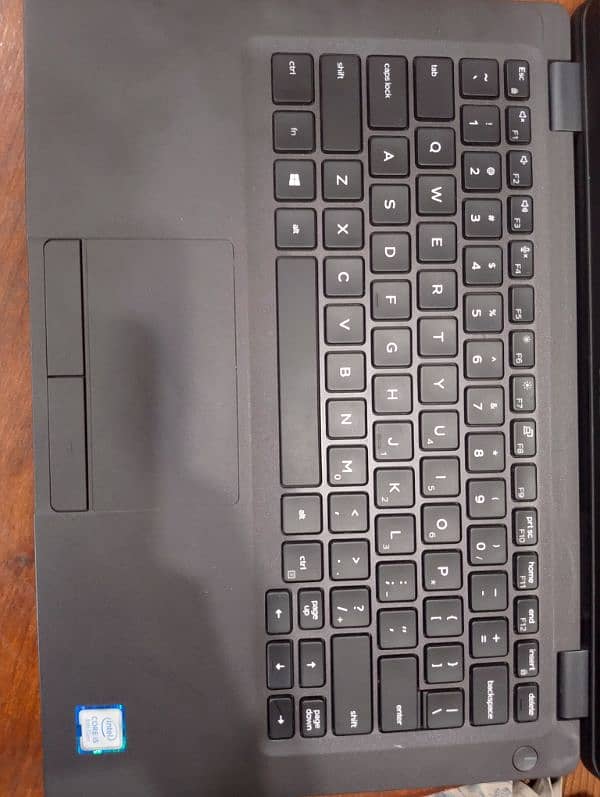 Dell laptop like brand new condition 8 Gb ram 256 rom 4