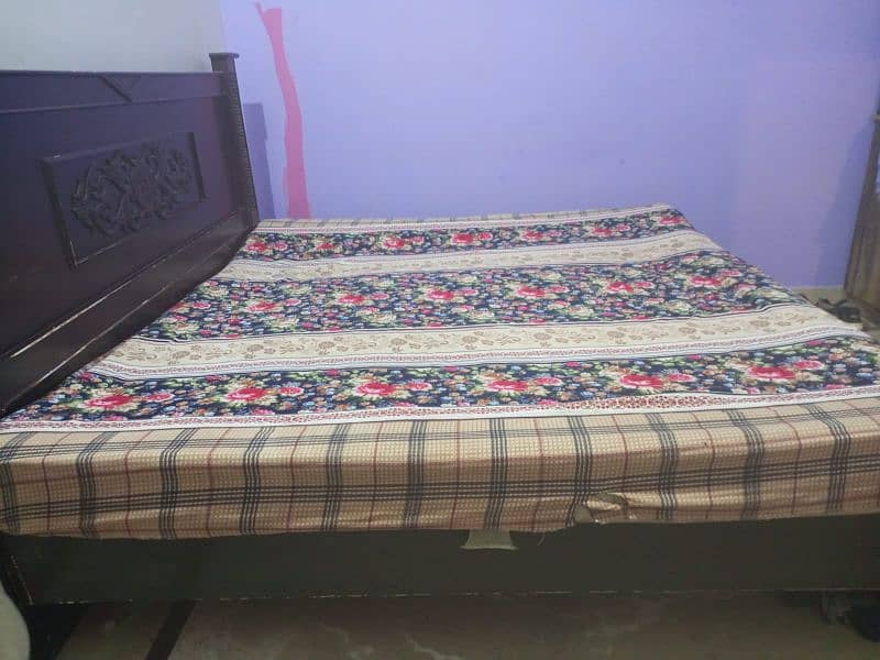 urgent bed with mattress n dressing table 2