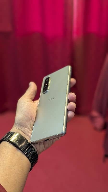 Sony Xperia 5 ( mark 3 ) 4