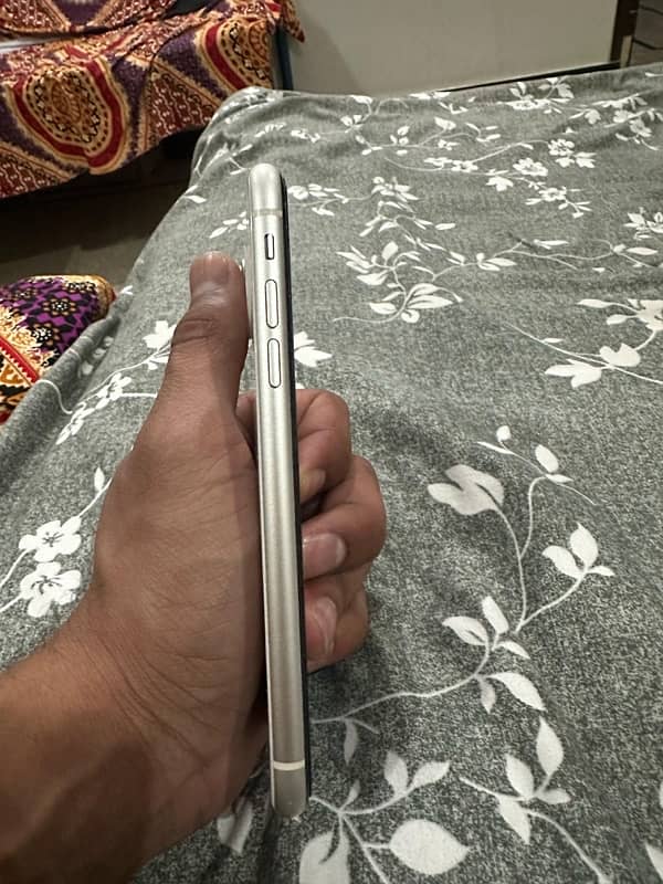 Iphone 11 64 gb 1