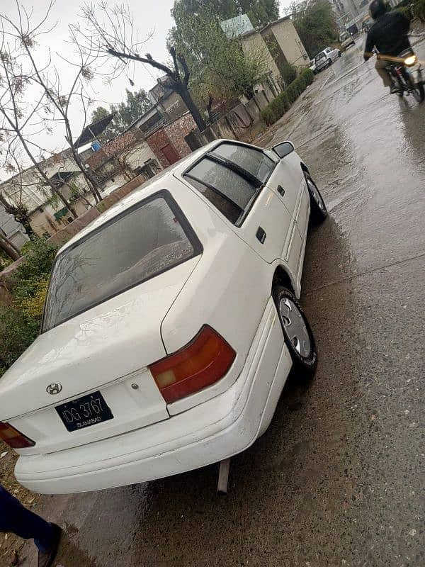 Hyundai Excel 4