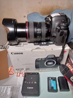 Canon video camera 6d. 2 24/105