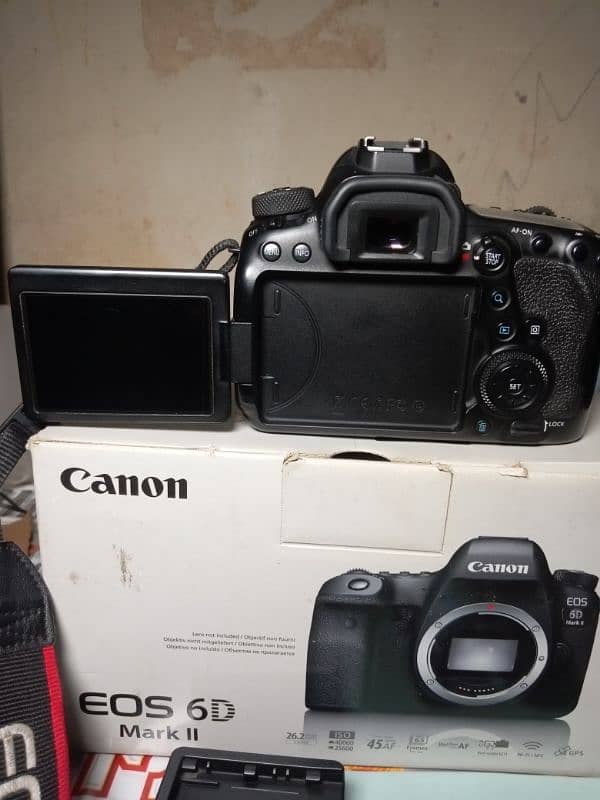 Canon video camera 6d. 2 24/105 1