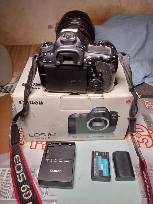 Canon video camera 6d. 2 24/105 2