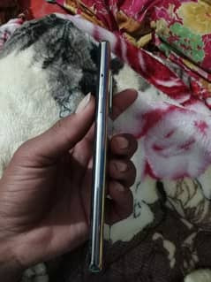 one plus 8 patch aprowed dual SIM hy mani dat ki waja sy 1 line agai