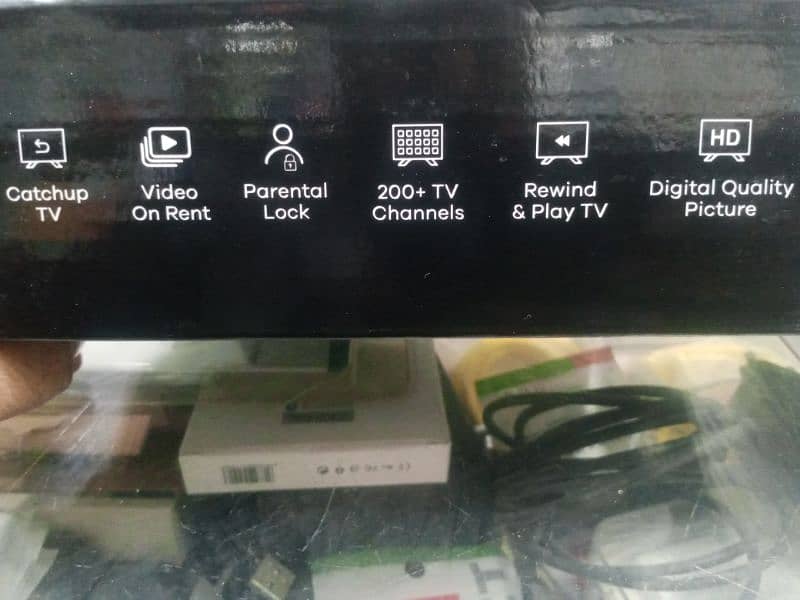 shoq tv box latest android 12 voice remote Netflix support 1