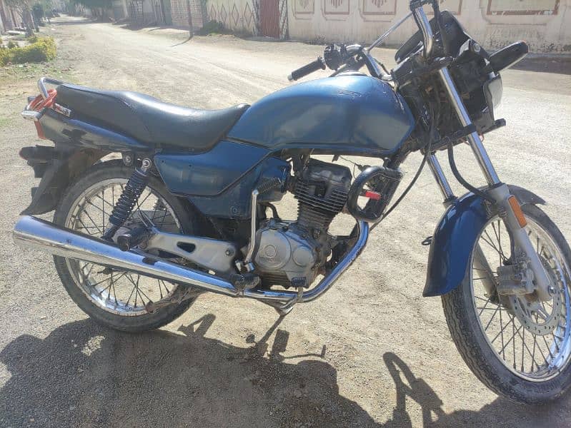 Honda Deluxe 125 Model 2006 1