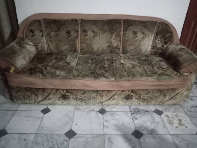 5 seater sofa 0