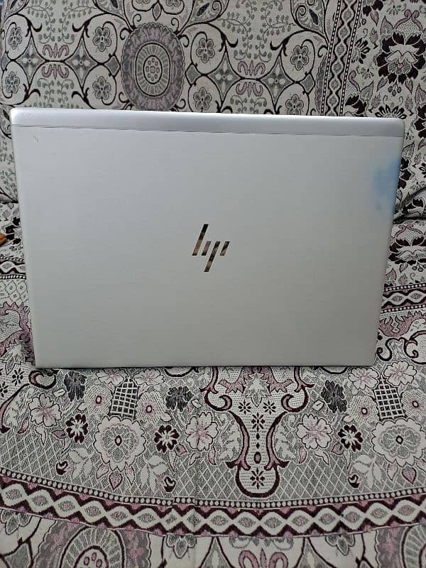 HP 840 g5 4