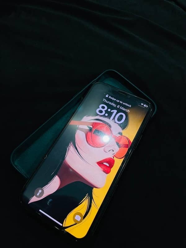 Iphone 11pro (mint condition ) 6