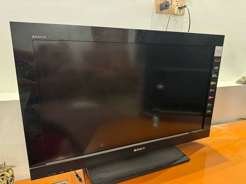 Sony Bravia CX32 0