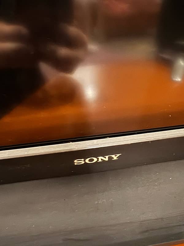 Sony Bravia CX32 1