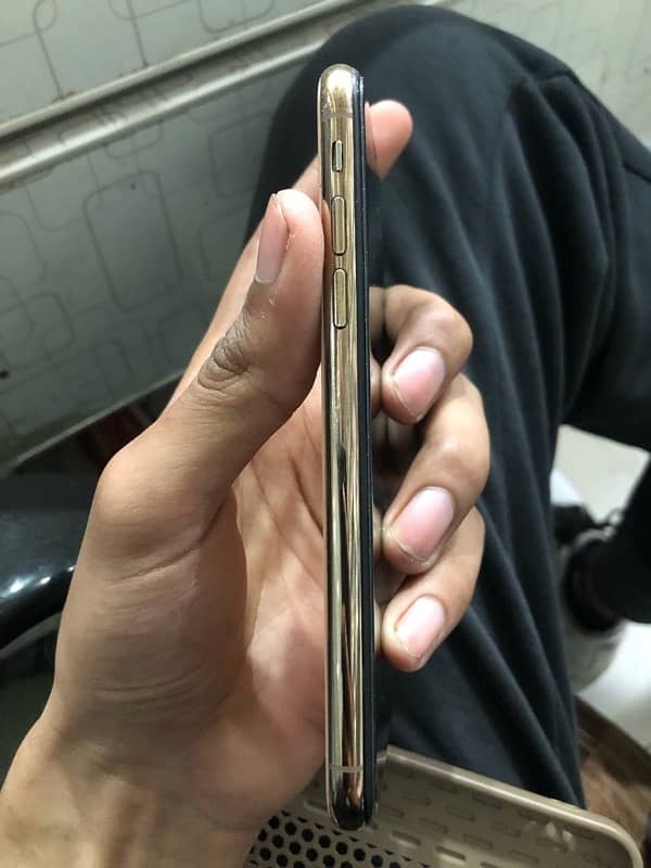 iPhone XS Pta Approved 4