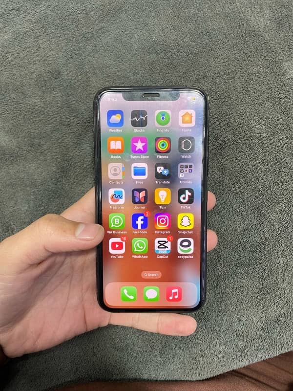 i phone 11 pro 0