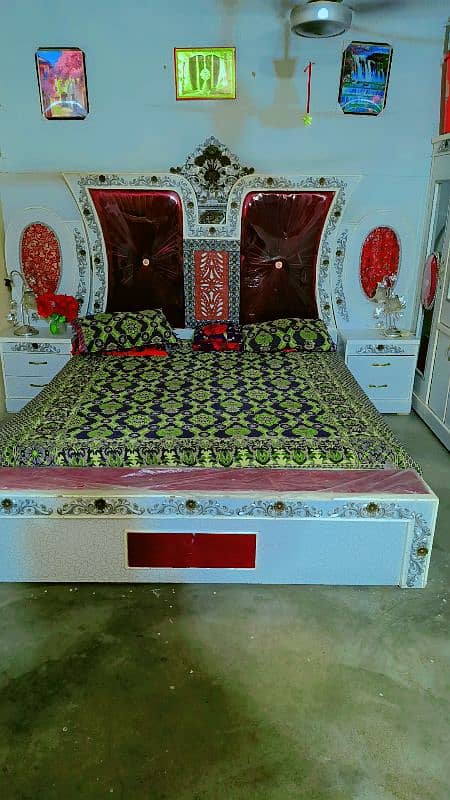 bed set good condition 0