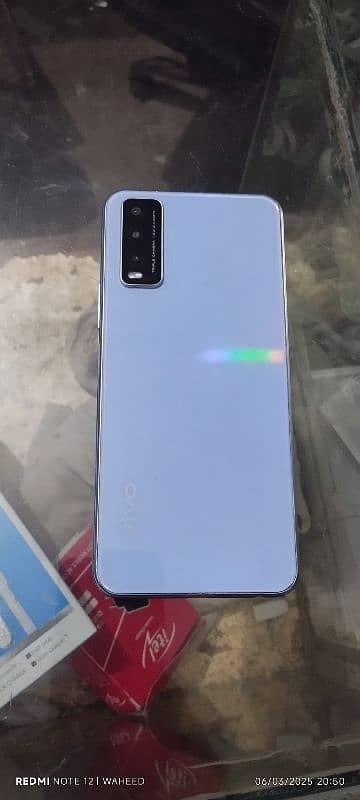 Vivo y20  4GBRom 64GBRam  Full box With charger 2