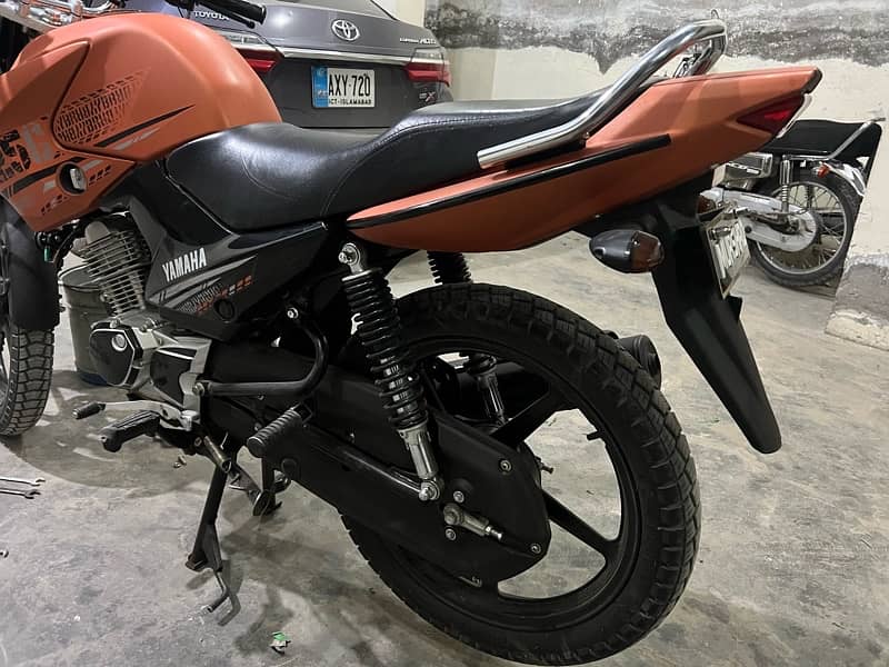 Yamaha YBR 125 G 2024 13