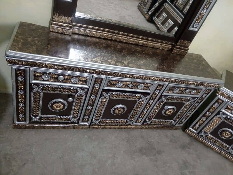 solid heavy complete bed set furniture for sale in Lahore 11