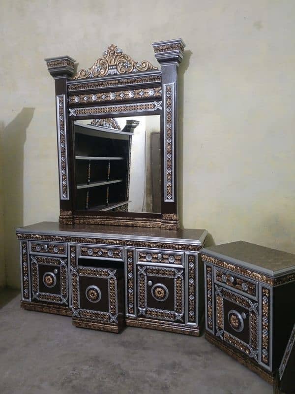 solid heavy complete bed set furniture for sale in Lahore 12