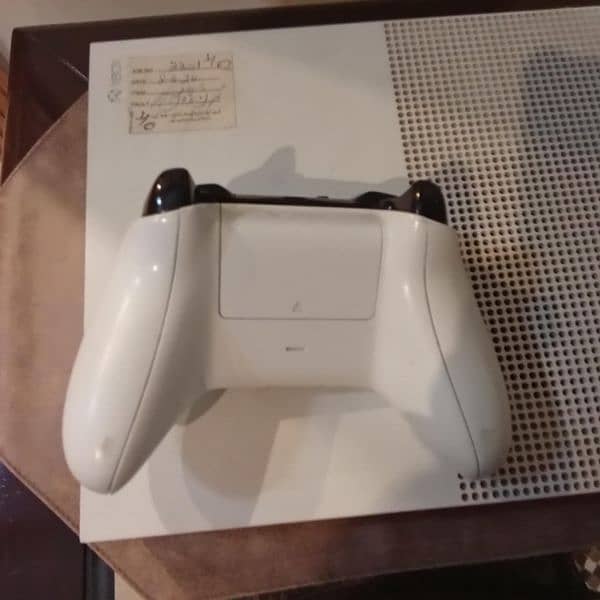 Xbox One S Digital 1Tb with Two Original Controllers 3