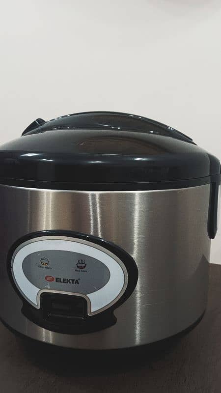 Rice Cooker Brand new Available 2