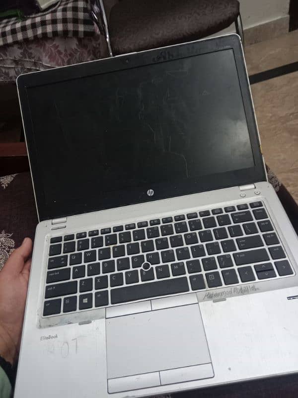 HP elitebook folio 9480M (battery not included + screen demaged ) 0