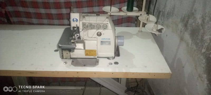 Sewing machine For sale 3