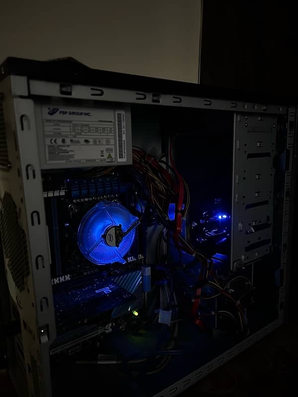 Pc Full Setup Intel(R) Core(TM) i7 4th(Gen)  24 inch(Led) 2