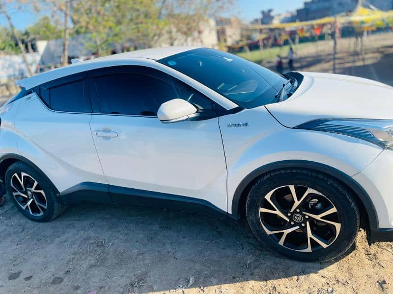 Toyota C-HR 2017 15