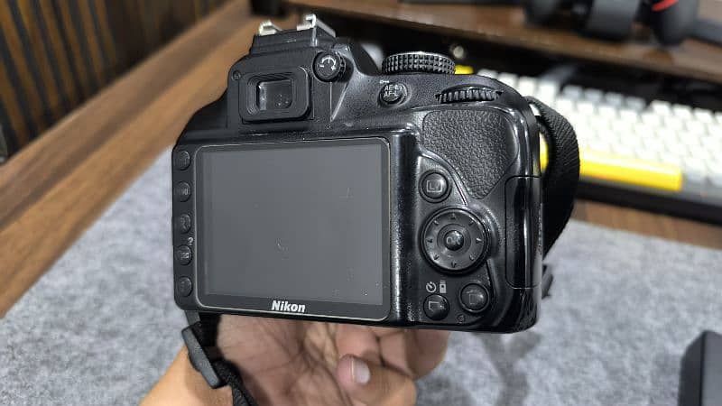 Nikon D3400 with 18-55mm Lens 7