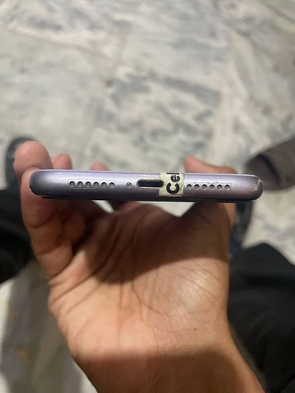 IPHONE 11 64GB NON PTA NON ACTIVE JV 4