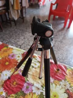 universal tripod camera stand