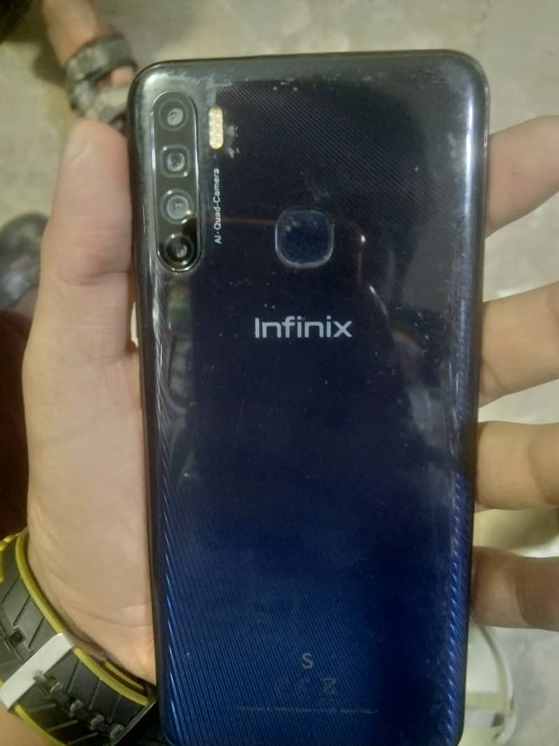 Infinix s5 6/Ram 128/Rom 1