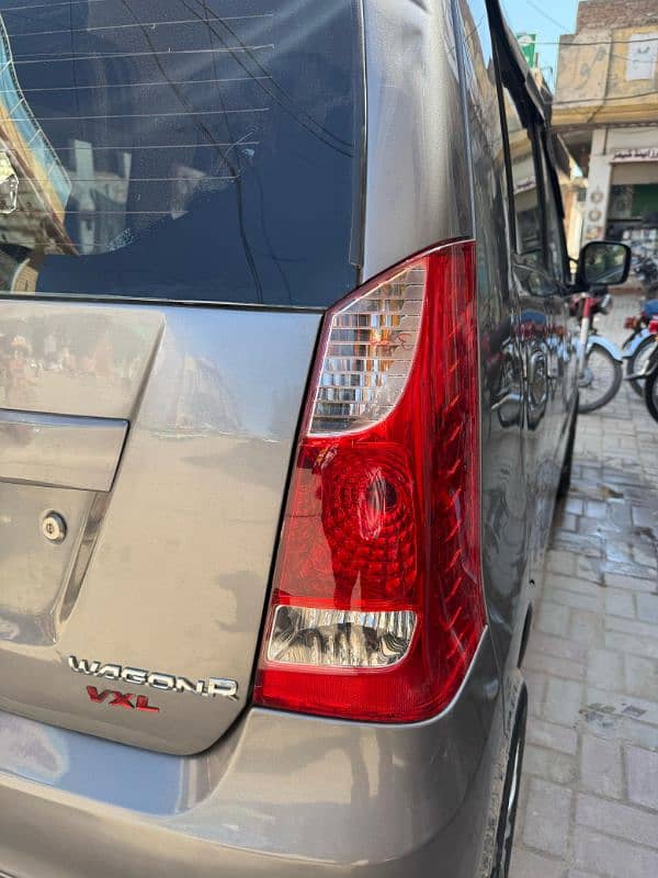 Suzuki Wagon R 2015 8