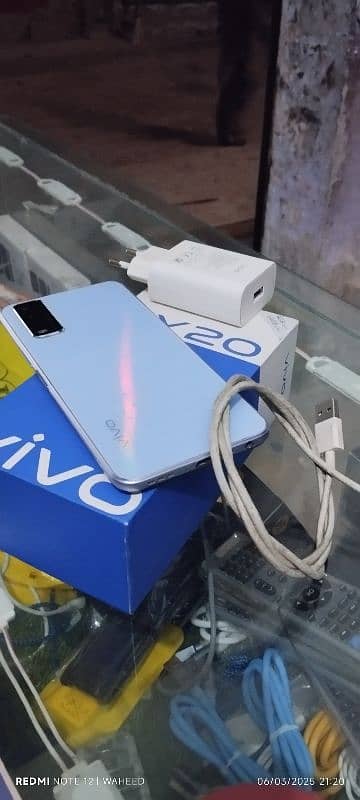 Vivo y20  4GBRom 64GBRam  Full box With charger 5