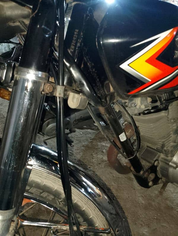 2021 model month 5 bilkul geniun bike he 03102062875 5