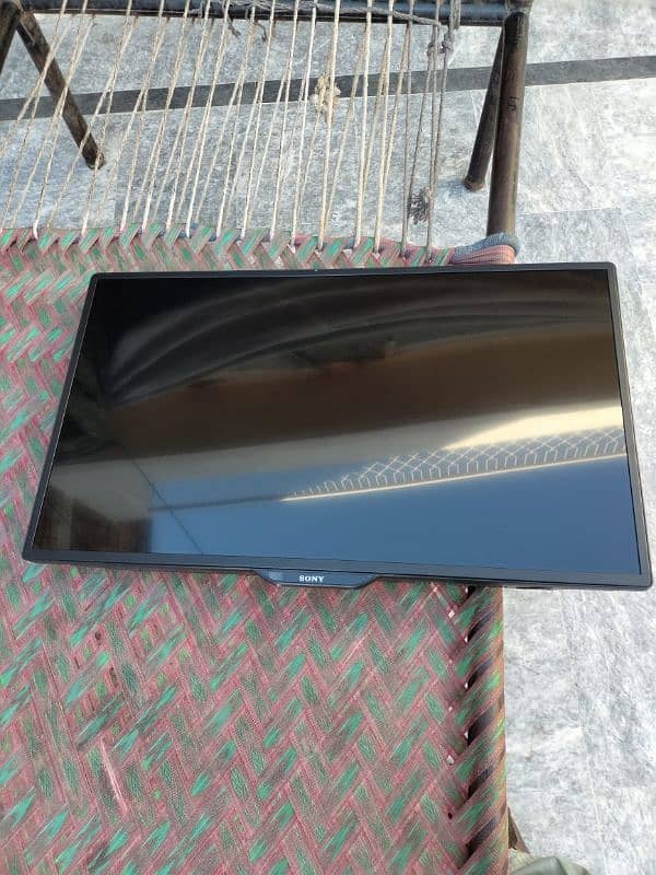 Sony 32 inch LED 03364710090 4