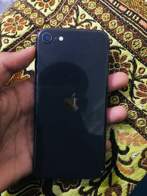 iPhone SE for urgent sale 1