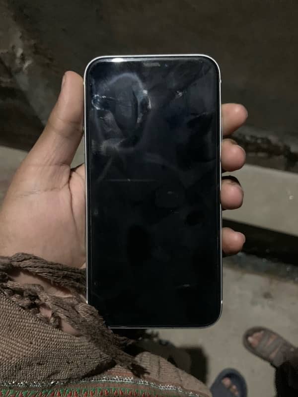 IPhone XR 4