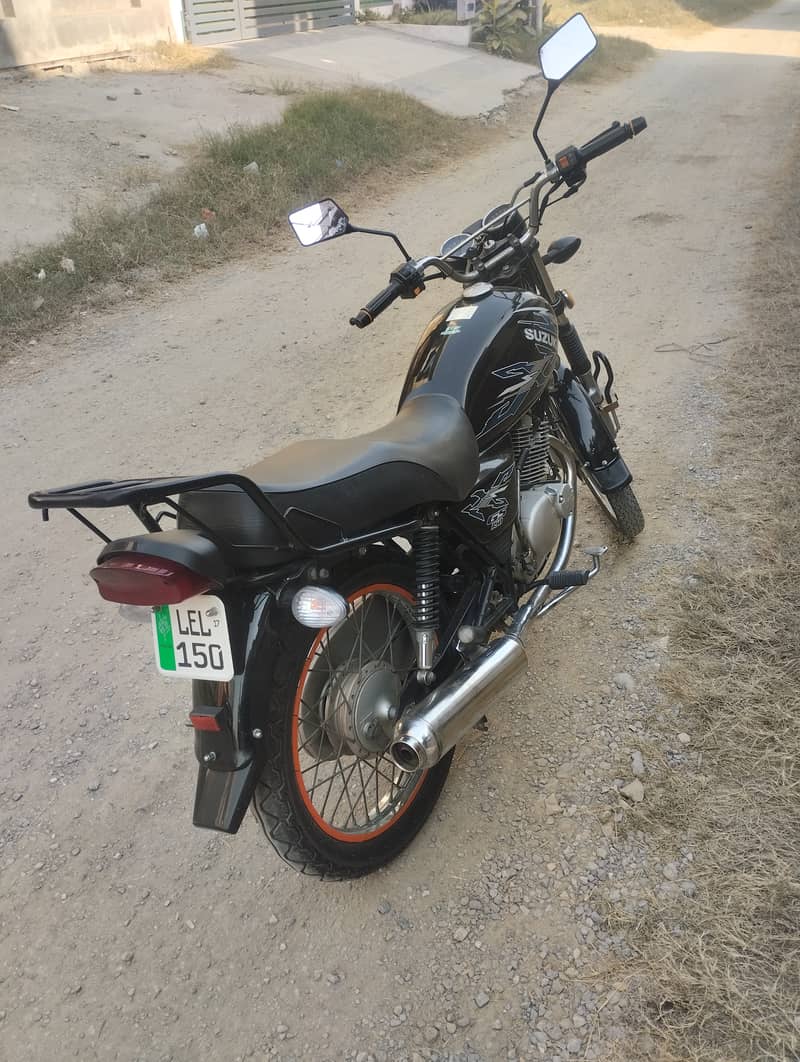 Suzuki GS 150 2017 2