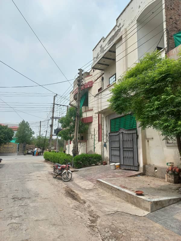 4.5 House For Sale Invester Rate Ideal Location Satyana Road Faisalabad 11