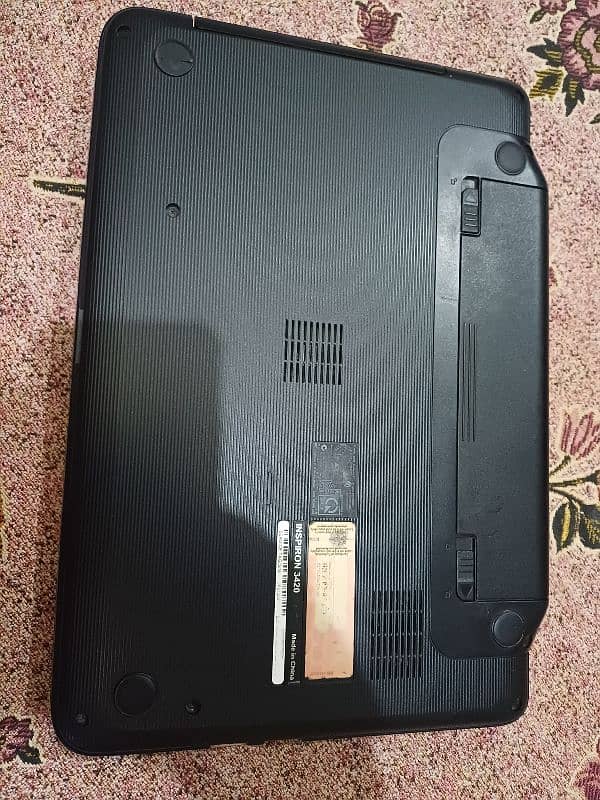 Dell Laptop 3