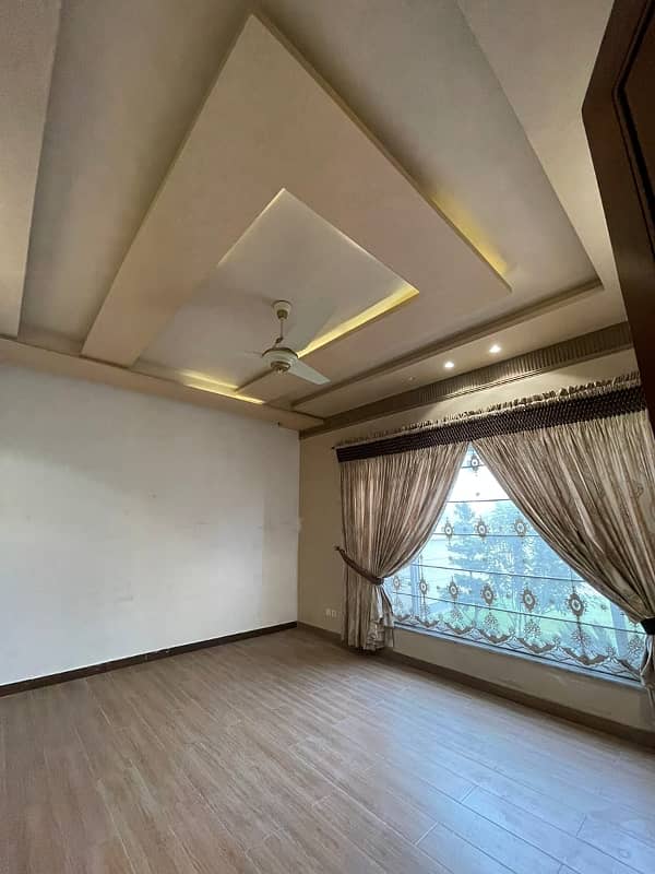 20 Marla Spanish House For Sale Abdullah Garden Canal Road Faisalabad 22