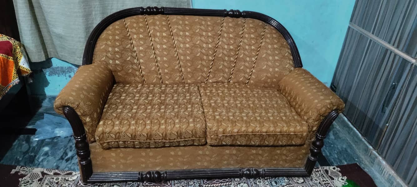 6 seater sofa set with cover Good condition 8