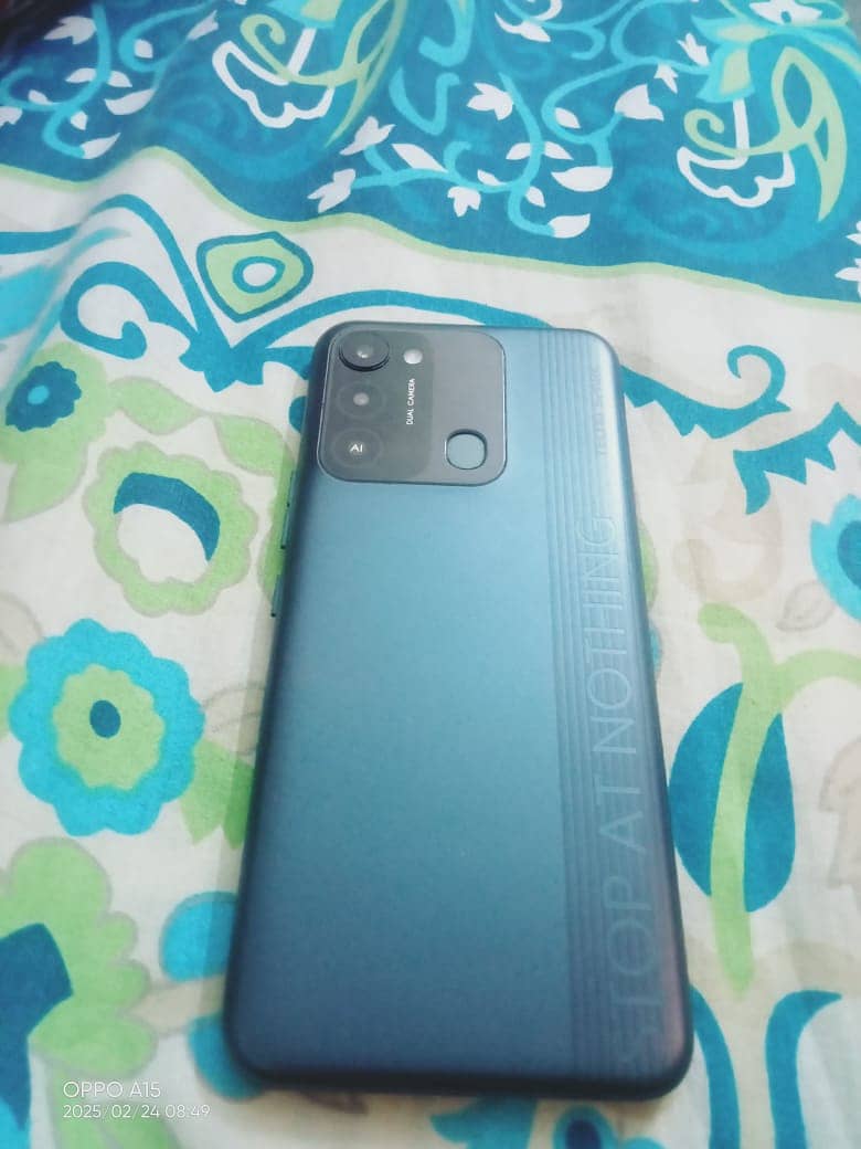 Tecno Spark 8C 0
