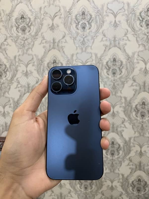 iPhone 15 pro max 0