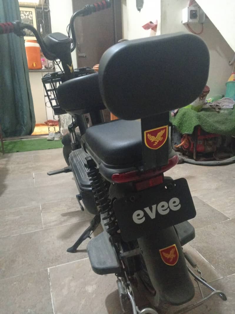 evee Bick chargeabale just like new 0